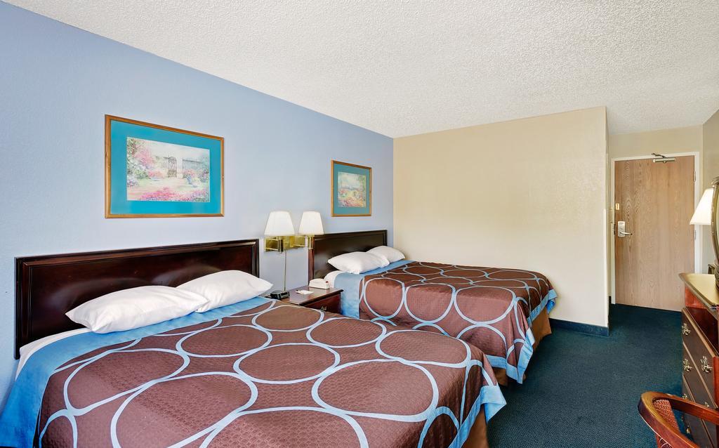Мотель Super 8 By Wyndham Newburgh/West Point Stewart Intl Airport Екстер'єр фото